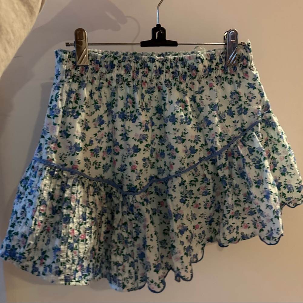 LoveShackFancy floral print mini skirt! 🌸🪻💐 - Picture 4 of 5